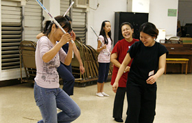 They even rehearsed during breaks. Looks like a lot of fun.